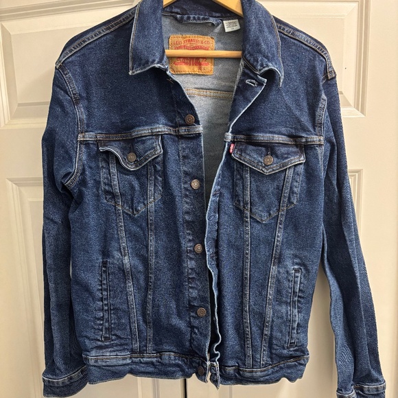 Levi’s Jean Jacket - Picture 1 of 3